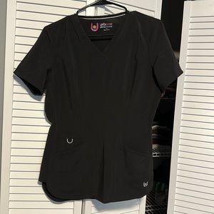 Urbane performance scrub top black